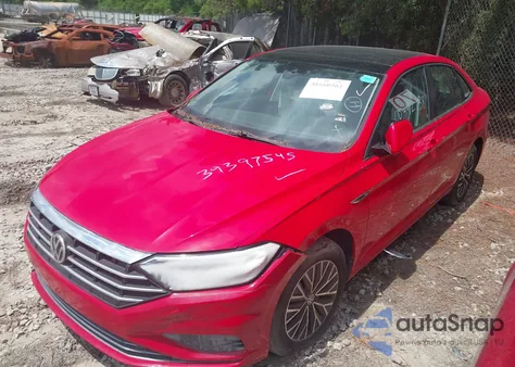 2019 Volkswagen Jetta 1.4T Sel z USA, uszkodzony, nr VIN 3VWE57BU5KM107283